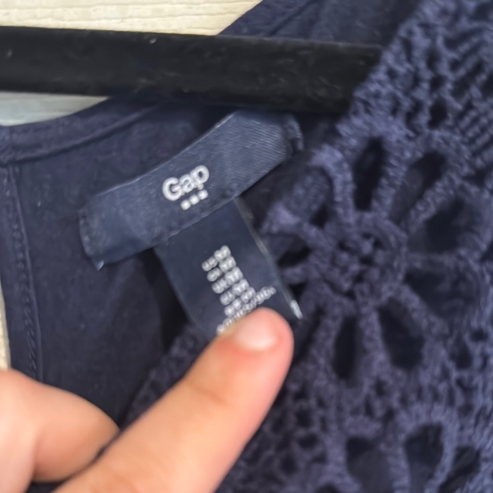 GAP Blue Tank Top with Lace‎ Detailing women’s medium - Picture 2 of 11